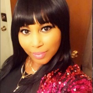 Meet your Posher, Rolanda